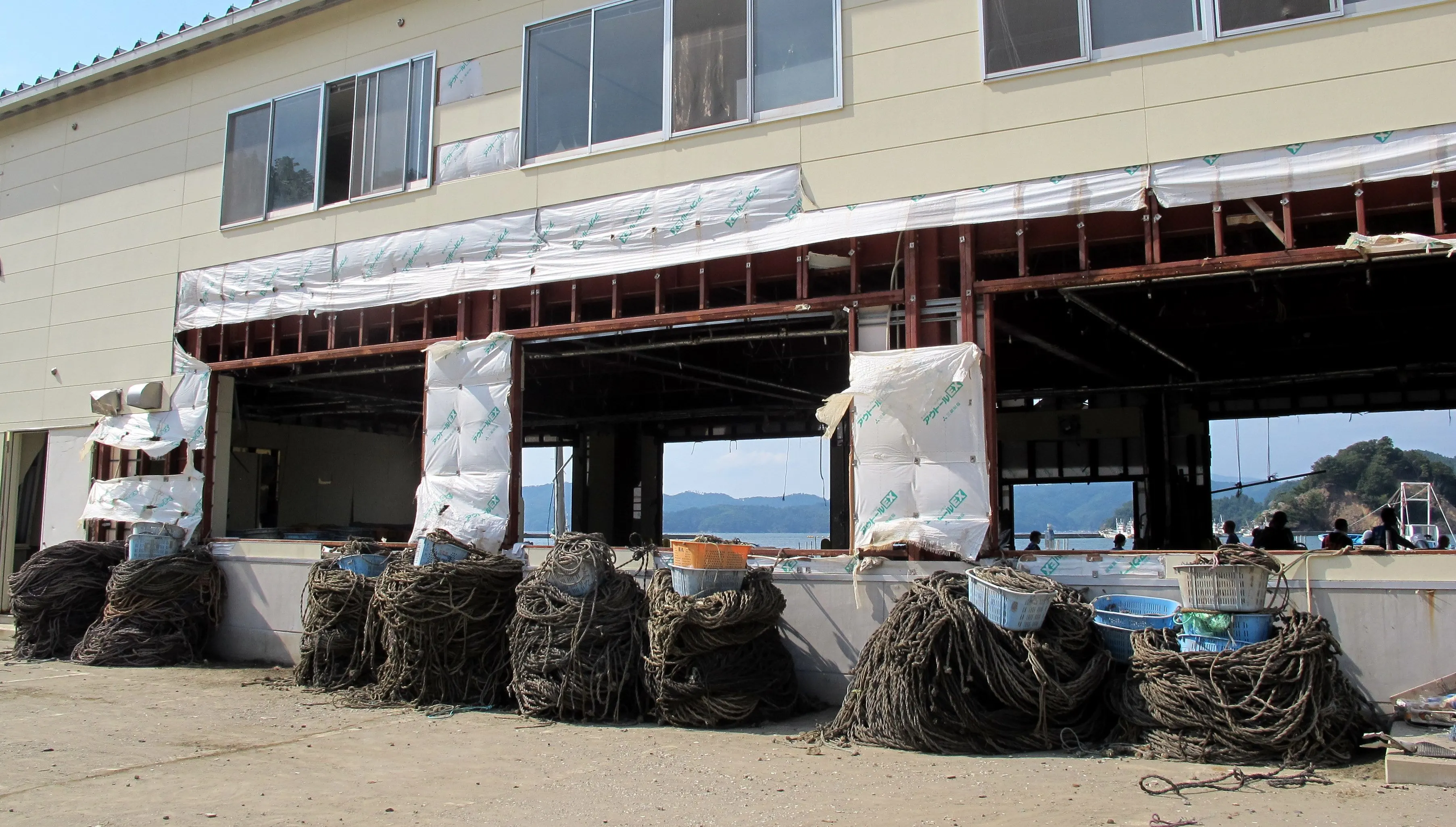 Japan, Ishinomaki, Kobuchi-hama, Kobuchihama, fishing, ropes, coils, piles, debris, clean-up, recovery, efforts, 3.11, 2011, March 11