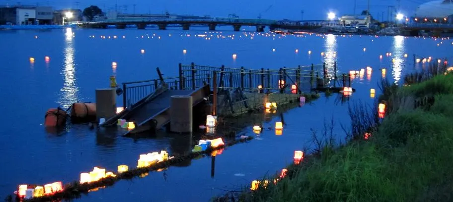 lanterns, water, Japan, Ishinomaki, ceremony, earthquake, tsunami, Kawabiraki Festival, 2011, 3.11, March 11, river