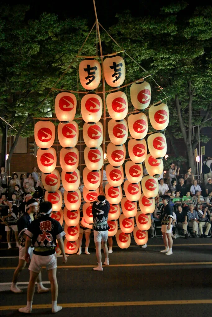 Up we go, Kanto Matsuri, Akita, Japan