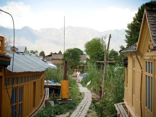 Houseboat, Nageen Lake, Srinagar, Kashmir, India