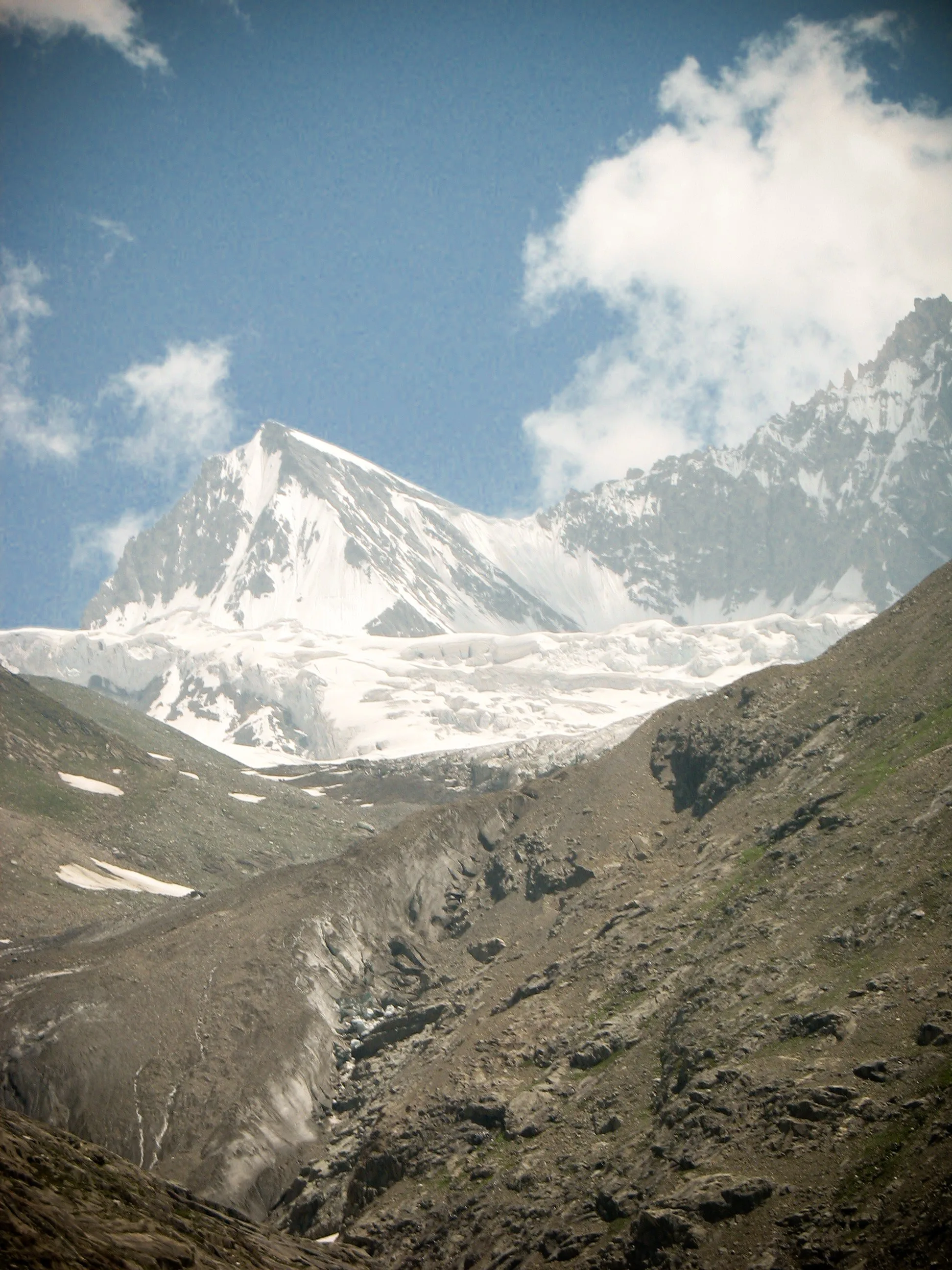 Travel, India, Jammu, Kashmir, Srinagar, Leh, bus, journey, roads, mountains