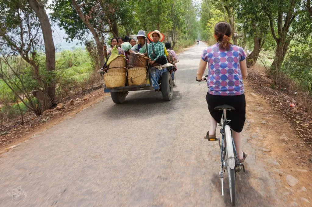 bike ride nyaungshwe inle lake myanmar, bike ride to red mountain winery inle lake