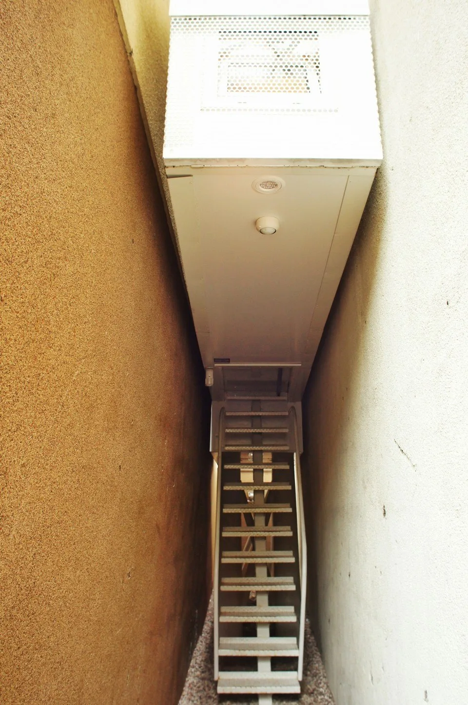 The Entrance, Keret House, Warsaw, Poland