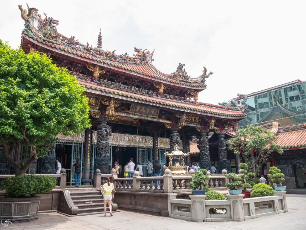 Taipei Longshan Temple, What to do in Taipei